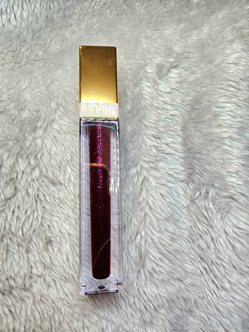 Gold-Cap Lip Gloss in Deep Berry Pink (Purple Onyx)
